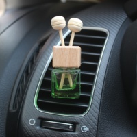 Flacon de parfum pour voiture unique de 8 ml, accessoires de décoration automobile personnels, flacon de parfum en verre, désodorisant d'air, design