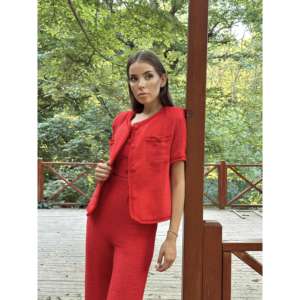 Ensemble de costume tissé rouge pour femme avec veste et pantalon pour un usage décontracté - Product Image 3
