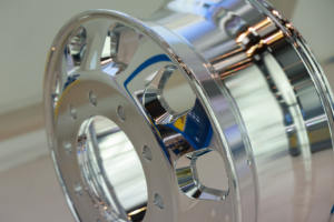 Rueda doble de aluminio forjado 22,5x9,0 para camión - Product Image 4