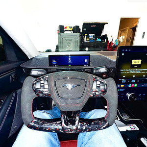 พวงมาลัยคาร์บอนไฟเบอร์สีแดง <span class=keywords><strong>Mach</strong></span> E รุ่นปรับแต่งพิเศษ พร้อมระบบทำความร้อน ปี 2021-2024 - Product Image 6