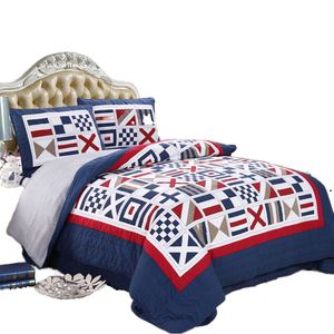 Cama acolchada de tres piezas con patrón geométrico estampado de retazos de algodón puro hecho a mano de estilo europeo para cama doble hogar - Product Image 1