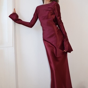 Nouvelle Robe Longue Femme Élégante et Raffinée, Couleur Unie, Dos Nu, en Satin Respirant Non Tissé, Longueur Ras du Sol, Fente Haute, Manches Évasées - Product Image 5