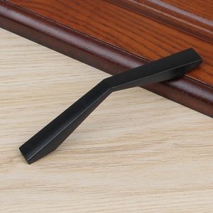 Kenop Lemari Dapur Modern Warna Hitam <span class=keywords><strong>Matte</strong></span>, Gagang Tarik Pintu Kabinet Dapur dari Paduan Seng - Product Image 3