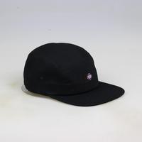 Casquette 5 panneaux noire de haute qualité avec patch tissé, logo personnalisé, visière plate, en sergé de coton, sangle réglable, pour activités de plein air et camping