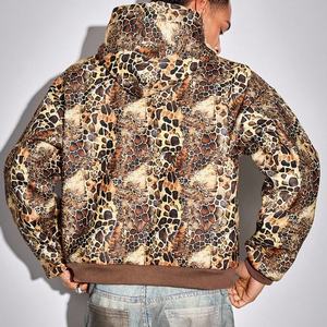 เสื้อฮู้ดดี้ลายพรางแบบซิปสำหรับฤดูใบไม้ร่วง สไตล์สตรีทแวร์ ลายพรางต้นไม้ดิจิทัล พิมพ์ลายทั้งตัว ทรงบ็อกซี่ สำหรับผู้ชาย - Product Image 2