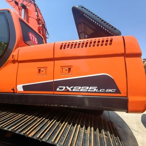 ประหยัดน้ำมันและทรงพลัง นำเข้าจากโรงงาน รถขุดตีนตะขาบ Doosan DX225 มือสองจากเกาหลี น้ำหนัก 22.5 ตัน เหมาะสำหรับงานจัดสวน - Product Image 2