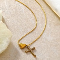 Collier fin en acier inoxydable avec pendentif cœur et croix minimaliste, ornements plaqués or raffinés, vente en gros pour femmes TGXL14739