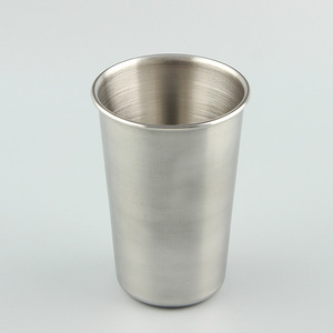 แก้วเบียร์สแตนเลส 500 มล. ชั้นเดียว สไตล์เรียบง่ายสำหรับดื่ม - Product Image 1