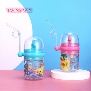 Tazza a Forma di Piccola Balena che Spruzza <span class=keywords><strong>Acqua</strong></span>, Simpatica Bottiglia <span class=keywords><strong>d</strong></span>'<span class=keywords><strong>Acqua</strong></span> in Plastica con Cannuccia a Forma di Delfino, Regalo per Bambini, Bottiglia in Tritan CUP1567 - Product Image 4