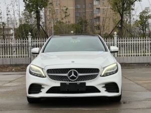 Vente flash 2019 Mer-Benz Classe <span class=keywords><strong>C</strong></span> restylée <span class=keywords><strong>C</strong></span> 260 L Sport Transmission automatique Sièges en cuir <span class=keywords><strong>Prix</strong></span> bas Voiture d'<span class=keywords><strong>occasion</strong></span> de luxe - Product Image 2