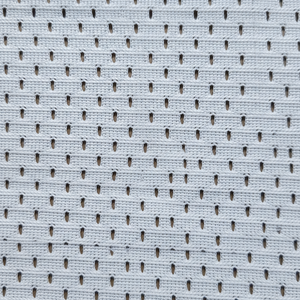 Maille en polyester tricotée de qualité moyenne de qualité supérieure 100% teint uni évacuant l'humidité pour les vêtements d'extérieur - Product Image 1