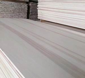 공장 공급 저렴한 가격 포플러 원목 판재 접착 패널 목재 1220x2440mm 가구 건축용 - Product Image 5