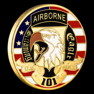 Pièce de monnaie commémorative créative de la <span class=keywords><strong>Division</strong></span> Aéroportée 101, avec insigne d'aigle et médaille de hommage, cadeau souvenir pour les fans et la décoration - Product Image 5