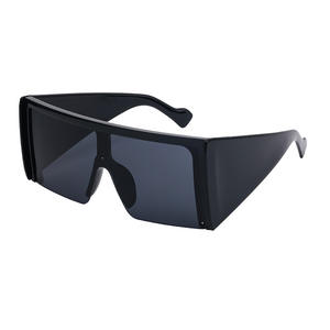 Lunettes de soleil surdimensionnées de style européen et américain pour hommes, monture noire en PC, protection UV400, design quadrilatère, pour le cyclisme en extérieur - Product Image 3
