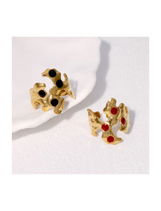 Dedo índice con forma exagerada Personalidad Negro Nicho irregular Cara ancha Anillo negro de acero inoxidable chapado en oro de 18K - Product Image 3