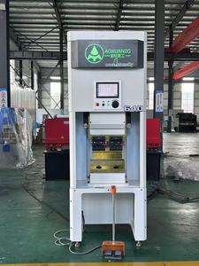 Presse plieuse électrique entièrement servo 6T 400 mm, petite presse plieuse électrique entièrement servo, mini presse plieuse CNC - Product Image 2