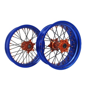 Pour le modèle <span class=keywords><strong>2023</strong></span> de TE/FE 125-501 FIT HUSKY style classique Supermoto Roues Taille de couleur personnalisée 16 17 pouces - Product Image 4