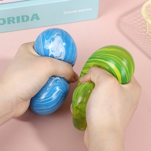 Juguetes Sensoriales Antiestrés Jy Squeeze, Juguetes Blandos para Aliviar el Estrés, Divertidos Cubos de Hielo Coloridos, Pelotas Antiestrés - Product Image 3