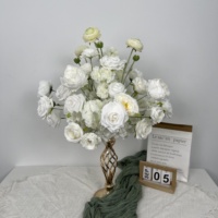 Ornements de décoration intérieure de style européen vintage, arrangements floraux pour mariage, boules de fleurs, centres de table floraux pour la décoration de fête de mariage