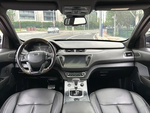 Landwind X7 2018 Jin Yue 1.5T Panoramic Premium Automático, excelente estado FOB 2500 <span class=keywords><strong>USD</strong></span> - Product Image 3