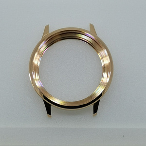 Cassa per Orologio Personalizzata Formil OEM di Lusso Fatta a Mano in Oro 18K da 40mm - Product Image 5