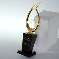 Cadeau d'affaires personnalisé Plaque en métal doré verre cristal flamme trophée et prix