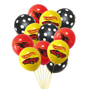 Juego <span class=keywords><strong>de</strong></span> coches <span class=keywords><strong>de</strong></span> carreras con ruedas calientes, cartel <span class=keywords><strong>de</strong></span> cumpleaños, globos amarillos, negros y rojos, coches, magdalenas - Product Image 5