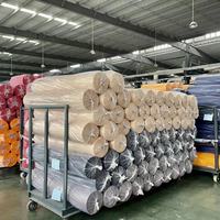 OEKO-TEX tissus teints et blancs en microfibre douce brossée de qualité populaire avec gaufrage et rayures pour drap de lit et couettes