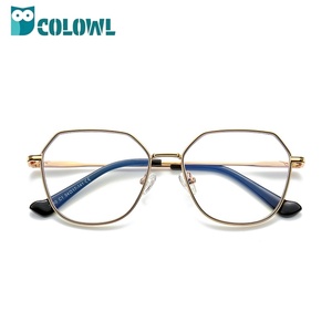 <span class=keywords><strong>Gafas</strong></span> con <span class=keywords><strong>Filtro</strong></span> de Luz <span class=keywords><strong>Azul</strong></span>, Montura Metálica, Unisex, Antideslumbrantes, Lentes de PC, Diseño Geométrico, para Uso Diario con Computadora - Product Image 1
