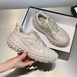 Zapatillas Deportivas de Diseño con Amortiguación Suave, Transpirables y Antideslizantes para Correr, Caminar al Aire Libre, Unisex - Product Image 4