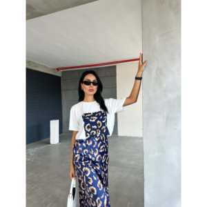 เสื้อยืดพิมพ์ลายเสือดาวสำหรับผู้หญิง แขนปกติ ผ้าเจอร์ซีย์คอตตอน 100% - Product Image 3