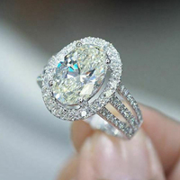Huitan 2025 Offre Spéciale femmes anneaux imiter Moissanite ovale coupe bagues de fiançailles couleur argent bijoux zircone anneau mariage femme
