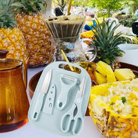Jeu de 4 mini couteaux de camping portables Planche à découper rectangulaire en silicone et plastique pour hacher et cuisiner
