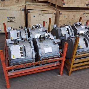มอเตอร์ PMSM คุณภาพ OEM ขายดี กำลังสูง 160KW แรงบิด 800N.m ระบายความร้อนด้วยน้ำ สำหรับรถบรรทุก 220V-415V รับประกัน 1 ปี สหรัฐอเมริกา - Product Image 2