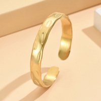 Bracelet manchette ouvert en acier inoxydable plaqué or, martelé et ondulé, texturé irrégulier, ajustable, pour femme, cadeau