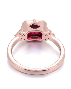 Anello in oro rosa da laboratorio <span class=keywords><strong>con</strong></span> taglio smeraldo di pietre preziose coltivate da laboratorio 2ct 10K <span class=keywords><strong>con</strong></span> rubino <span class=keywords><strong>e</strong></span> quattro artigli che fissano il certificato di GRC Unisex - Product Image 5