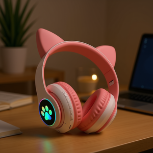 Casque audio circum-auriculaire Myrva avec oreilles de chat, Bluetooth 5.0, éclairage RGB en forme de patte, contrôle tactile, chargement Type-C, son stéréo - Product Image 2