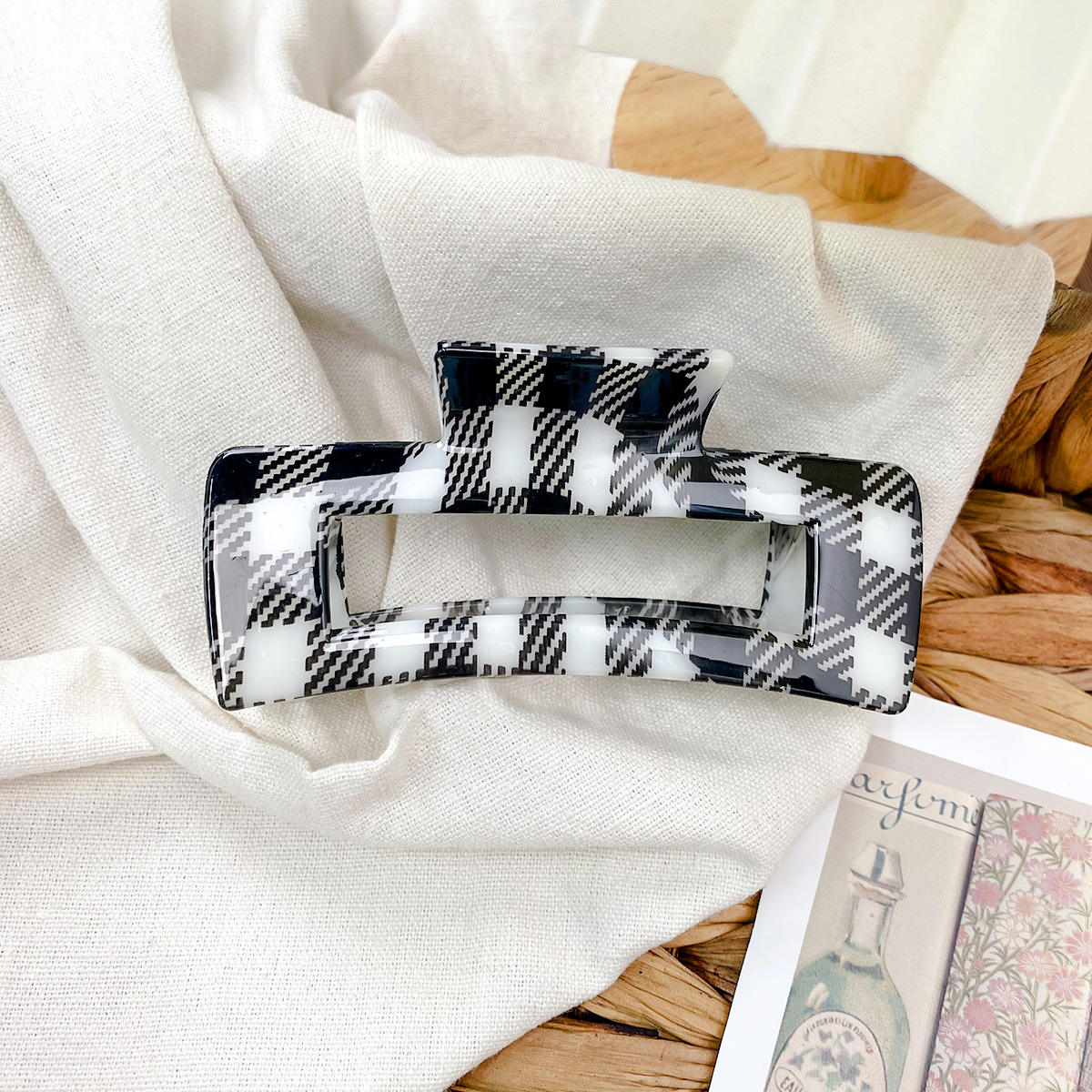 Black and white plaid 10.5cm