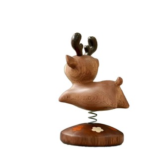 Decoración de coche de ciervo oscilante de madera, de haya, estilo caricatura, regalo personal - Product Image 5