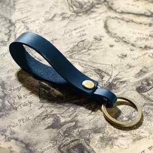 Porte-clés de voiture pour homme en cuir véritable de haute qualité, durable, avec pendentif, cadeau créatif, bracelet en cuir vintage gaufré - Product Image 5