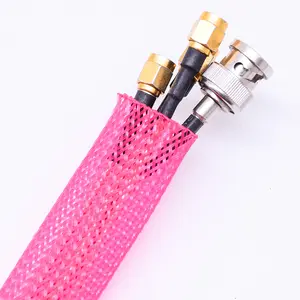 Manga trenzada de malla extensible flexible PET colorida personalizada al por mayor rosa para apretar los cables