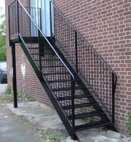CBMmart Escalier extérieur droit en acier galvanisé préfabriqué avec barreaux métalliques thermolaqués pour extérieur