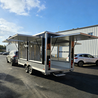 Camion de restauration rapide mobile, camion-restaurant, cuisine mobile homologuée DOT CE pour burgers, pizzas, tacos.