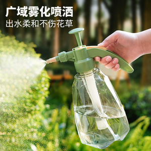 Pulverizador Manual AireShield de 2 Litros con Boquilla Ajustable para Jardinería y Control de Plagas - Product Image 3