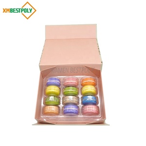 Boîte cadeau pliable en carton avec fermeture magnétique, logo personnalisé en feuille d'or embossée, 12 macarons, desserts, biscuits, avec <span class=keywords><strong>insert</strong></span> - Product Image 2