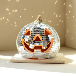 Venta al por Mayor de Bolas de Discoteca LED Personalizadas con Forma de <span class=keywords><strong>Calabaza</strong></span>, <span class=keywords><strong>Calabaza</strong></span> de Cristal Brillante para Decoración de Fiestas de Halloween - Product Image 4