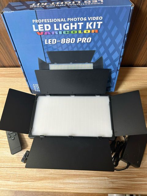 LED-880 PRO Camera Light for Conference Room Live Video Shooting Lamp, LED880PRO Portable Field Shooting Lamp, Fill Light NEW