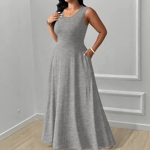 <span class=keywords><strong>Abito</strong></span> Lungo <span class=keywords><strong>Estivo</strong></span> 2026 Nuovo Arrivo Casual Elegante Monocromatico <span class=keywords><strong>Taglie</strong></span> <span class=keywords><strong>Forti</strong></span> da Donna con Scollo a O, Allacciatura Posteriore e Tasche Laterali - Product Image 3