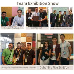 Fournisseur chinois Fournit des carreaux de vinyle de luxe autocollants imperméables de 2,0 mm 2,5 mm Revêtement de <span class=keywords><strong>sol</strong></span> <span class=keywords><strong>stratifié</strong></span> en vinyle - Product Image 6