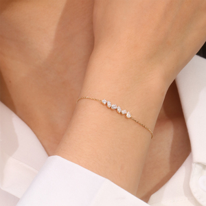 กำไลข้อมือทองคำแท้ 18k 14k 10k ดีไซน์มินิมอลแบบปรับได้ ประดับเพชรแล็บ เหมาะสำหรับสุภาพสตรีทำงาน/มีอาชีพ - Product Image 3